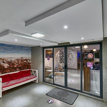 Phudzi Hotel Letlhakane Bagian luar foto