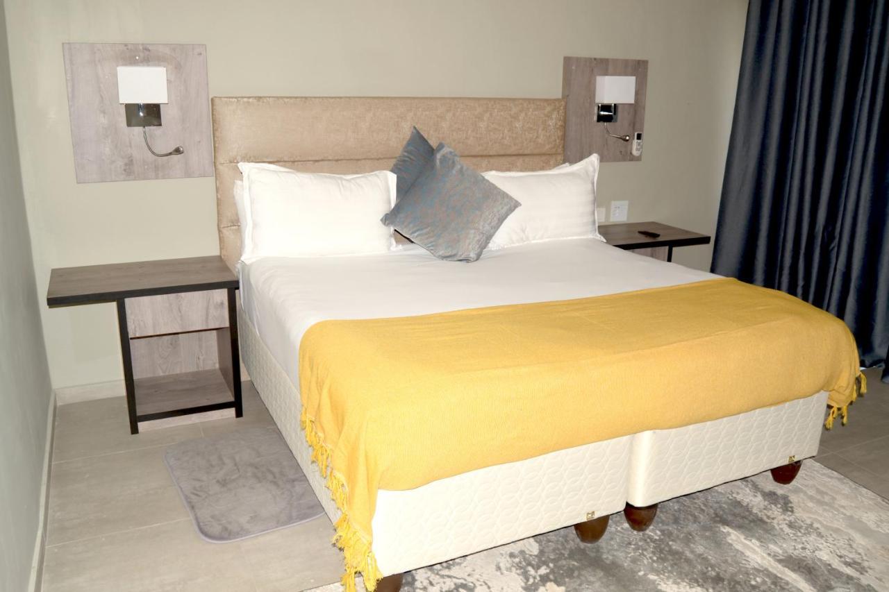 Phudzi Hotel Letlhakane Bagian luar foto