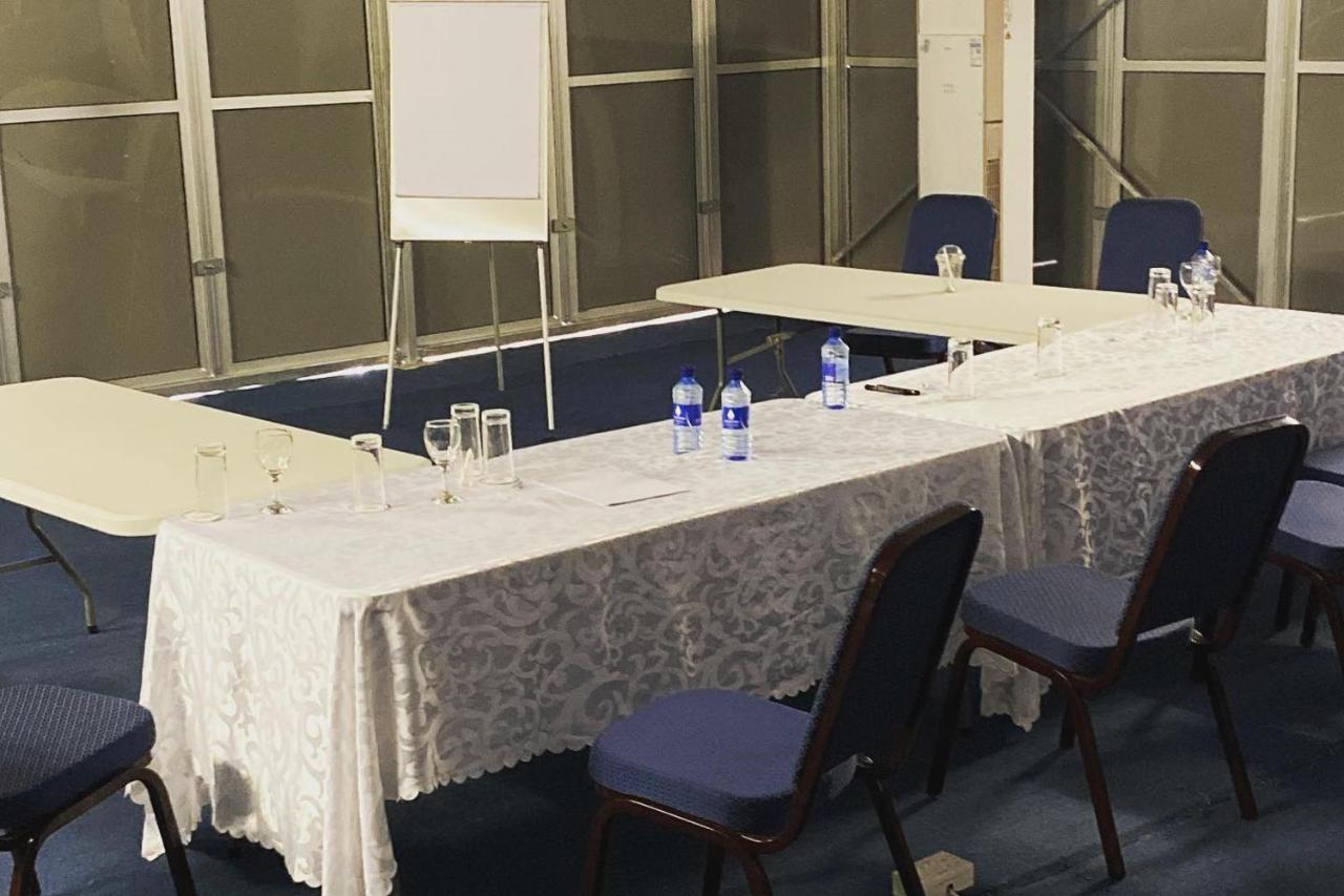 Phudzi Hotel Letlhakane Bagian luar foto