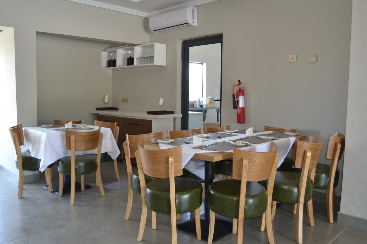 Phudzi Hotel Letlhakane Bagian luar foto